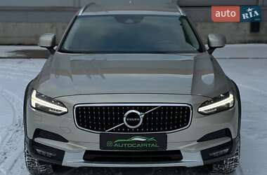 Универсал Volvo V90 Cross Country 2017 в Киеве