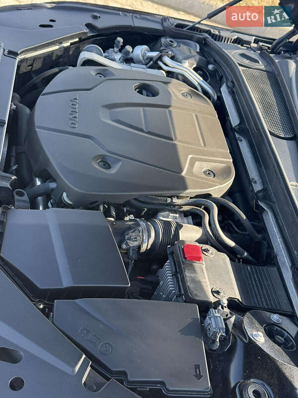 Універсал Volvo V90 Cross Country 2019 в Теребовлі