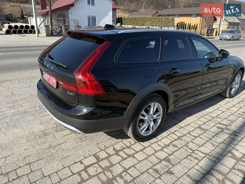 Універсал Volvo V90 Cross Country 2019 в Теребовлі