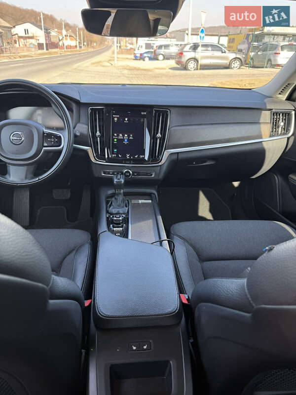 Універсал Volvo V90 Cross Country 2019 в Теребовлі