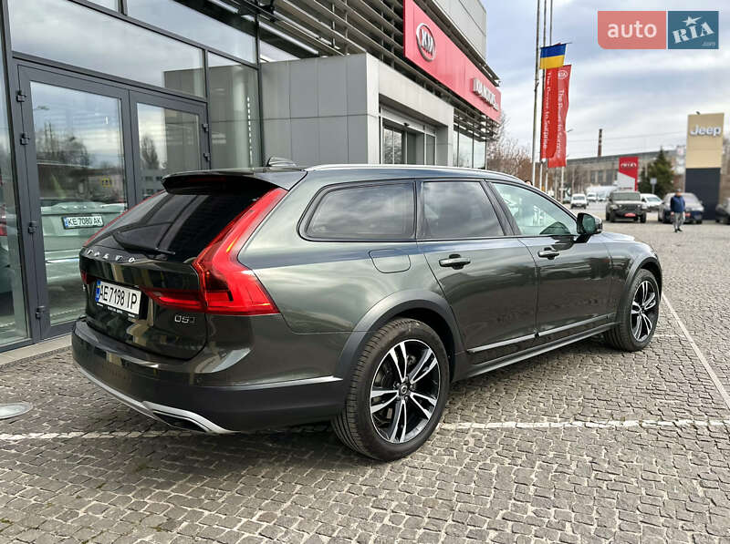 Універсал Volvo V90 Cross Country 2017 в Дніпрі