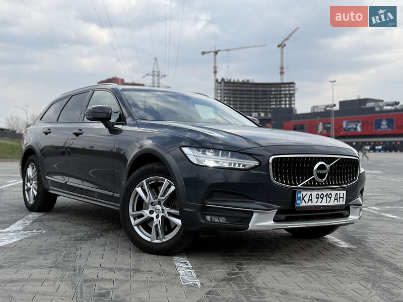 Універсал Volvo V90 Cross Country 2017 в 