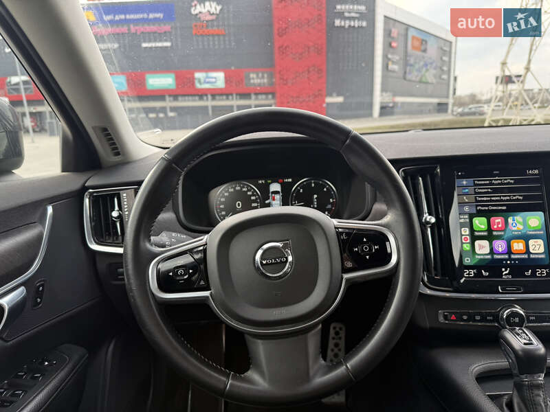 Универсал Volvo V90 Cross Country 2017 в Киеве