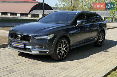 Универсал Volvo V90 Cross Country 2020 в 