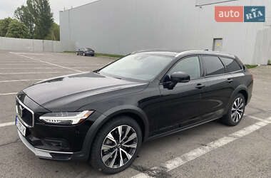 Универсал Volvo V90 Cross Country 2020 в 