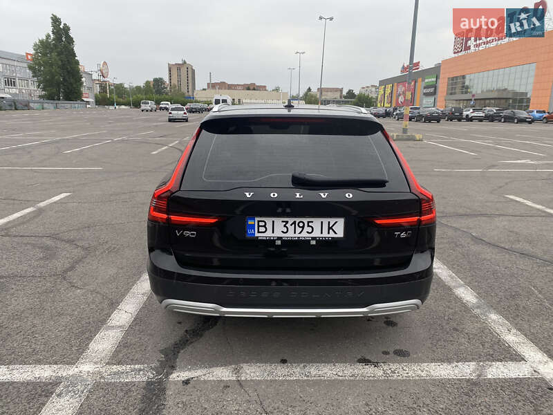 Універсал Volvo V90 Cross Country 2020 в Полтаві
