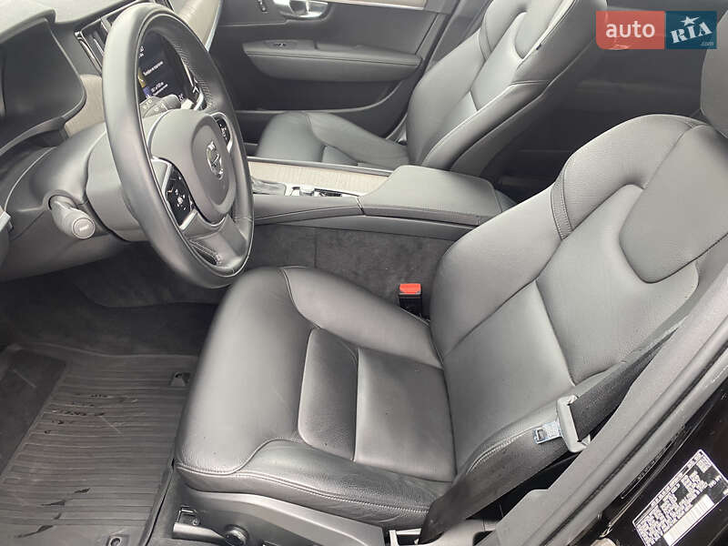 Універсал Volvo V90 Cross Country 2020 в Полтаві