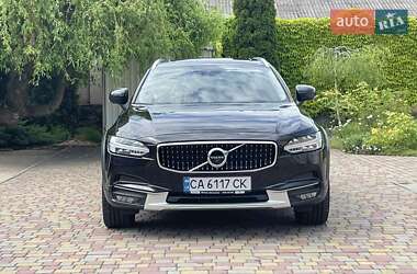 Універсал Volvo V90 Cross Country 2019 в Черкасах