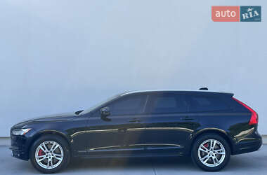 Универсал Volvo V90 Cross Country 2017 в 