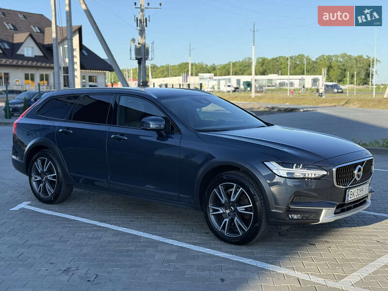 Универсал Volvo V90 Cross Country 2018 в Луцке