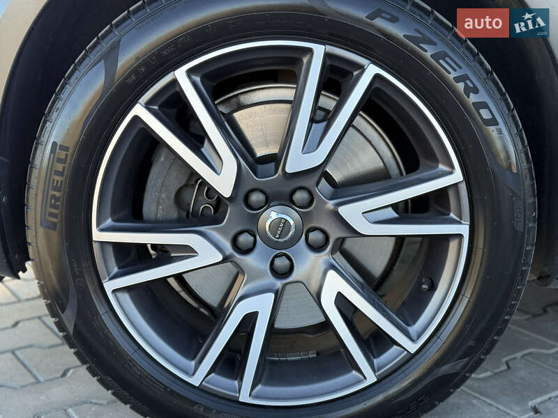 Универсал Volvo V90 Cross Country 2018 в Луцке