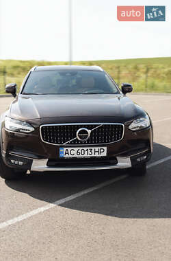 Универсал Volvo V90 Cross Country 2017 в Ровно