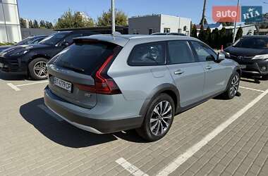 Универсал Volvo V90 Cross Country 2020 в 