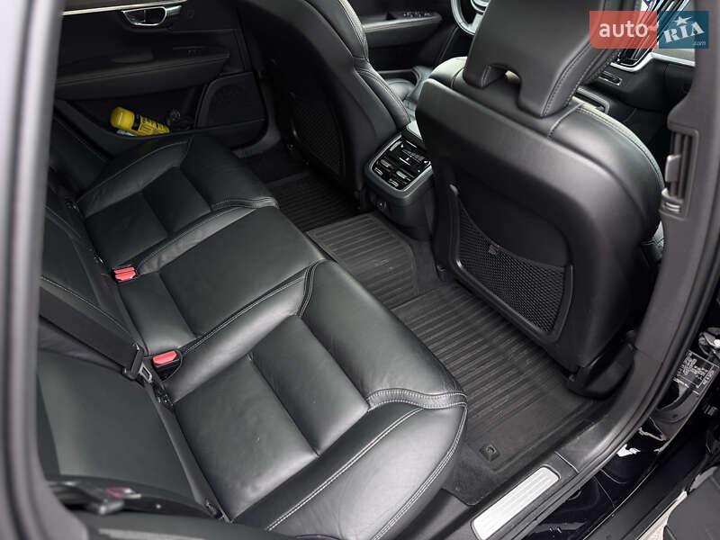 Універсал Volvo V90 Cross Country 2022 в Дніпрі фото 37 Універсал Volvo V90 Cross Country 2022 в Дніпрі