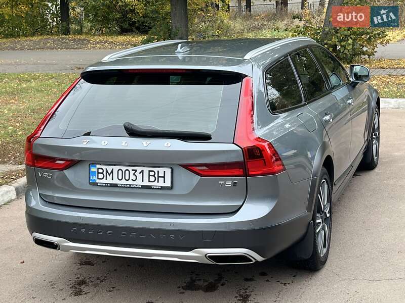 Універсал Volvo V90 Cross Country 2018 в Києві