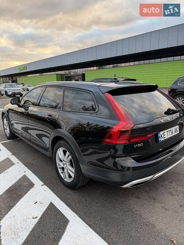 Универсал Volvo V90 Cross Country 2017 в Киеве фото 6 Универсал Volvo V90 Cross Country 2017 в Киеве