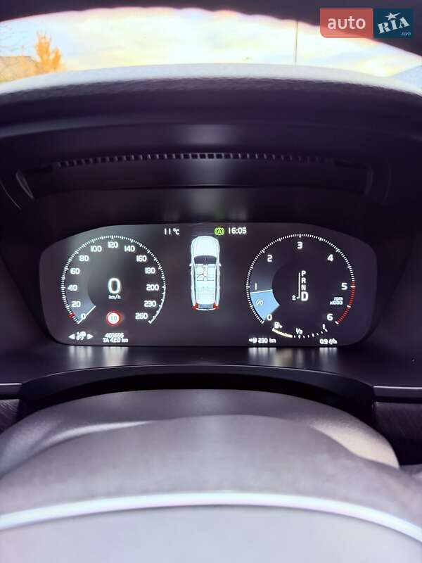 Универсал Volvo V90 Cross Country 2017 в Киеве фото 22 Универсал Volvo V90 Cross Country 2017 в Киеве