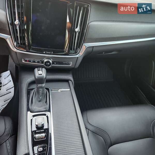 Универсал Volvo V90 Cross Country 2017 в Ивано-Франковске фото 21 Универсал Volvo V90 Cross Country 2017 в Ивано-Франковске