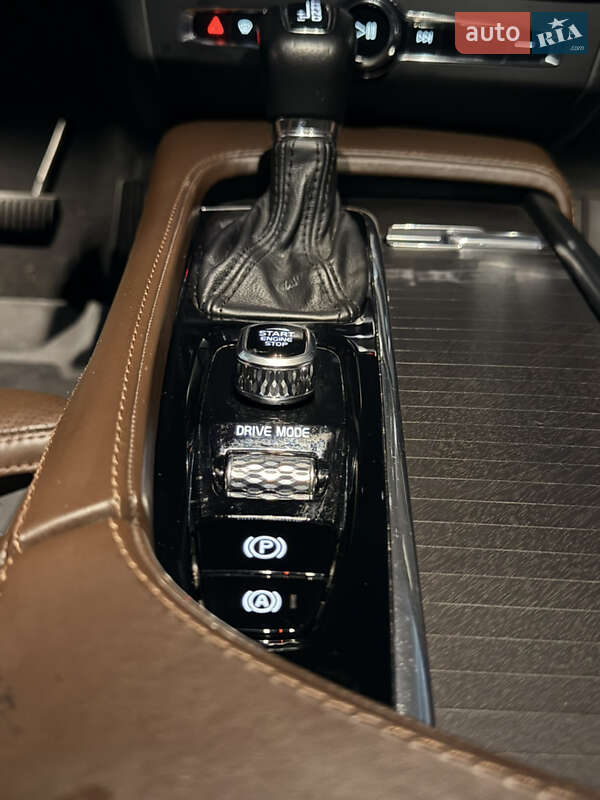 Универсал Volvo V90 Cross Country 2018 в Киеве