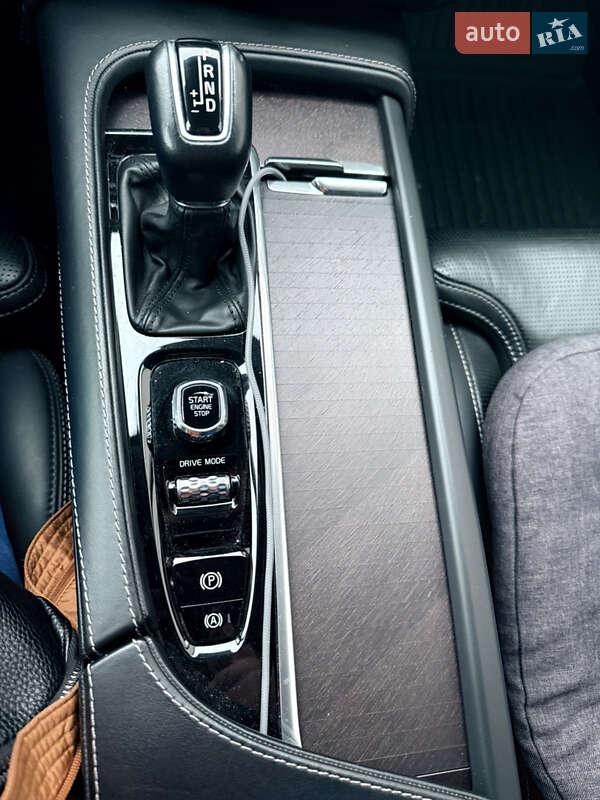 Універсал Volvo V90 Cross Country 2018 в Києві