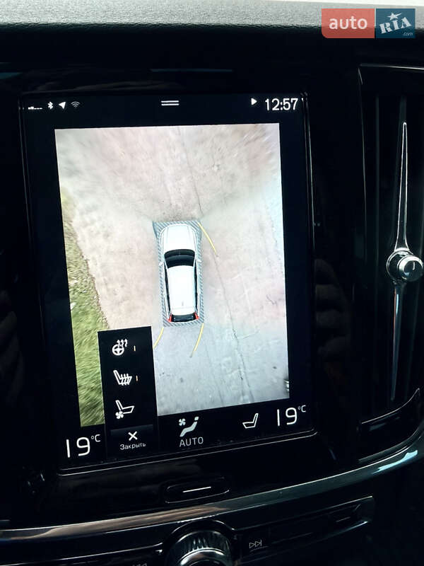 Універсал Volvo V90 Cross Country 2018 в Києві