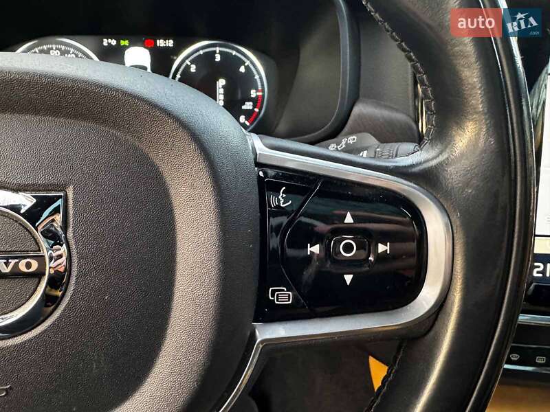 Універсал Volvo V90 Cross Country 2017 в Києві