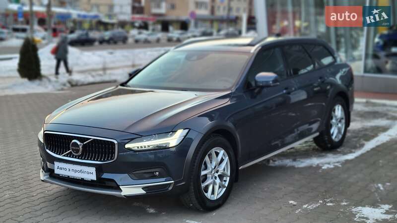 Volvo V90 Cross Country 2020