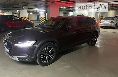 Внедорожник / Кроссовер Volvo V90 2017 в Киеве