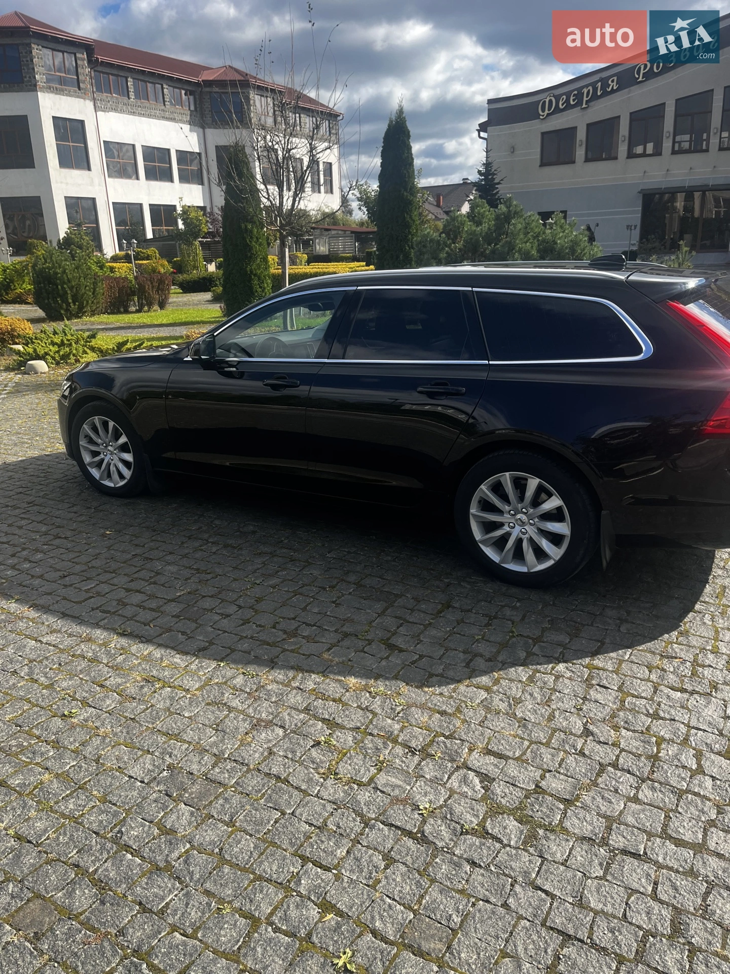 Volvo V90 2017 VIN YV1PW10BDH1021099 фото оголошення 9 з 13