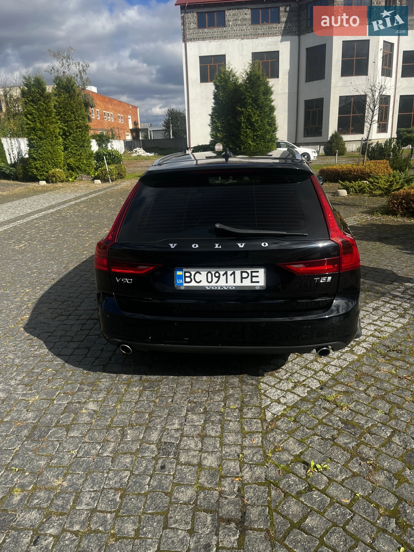 Volvo V90 2017 VIN YV1PW10BDH1021099 фото оголошення 12 з 13