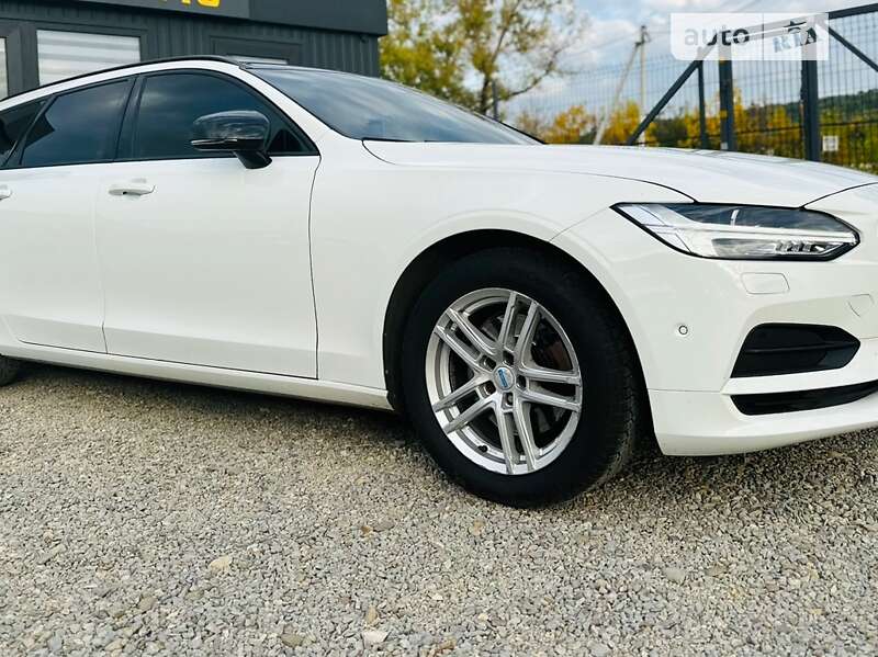 Универсал Volvo V90 2018 в Иршаве