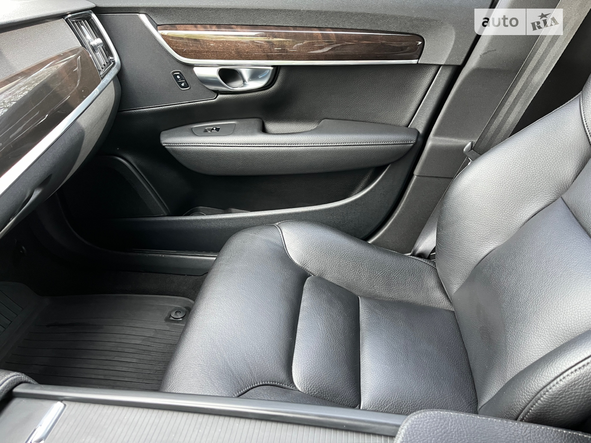 2017 Volvo V90 - мініатюра 24