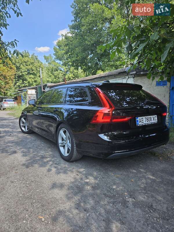Універсал Volvo V90 2017 в Першотравенську