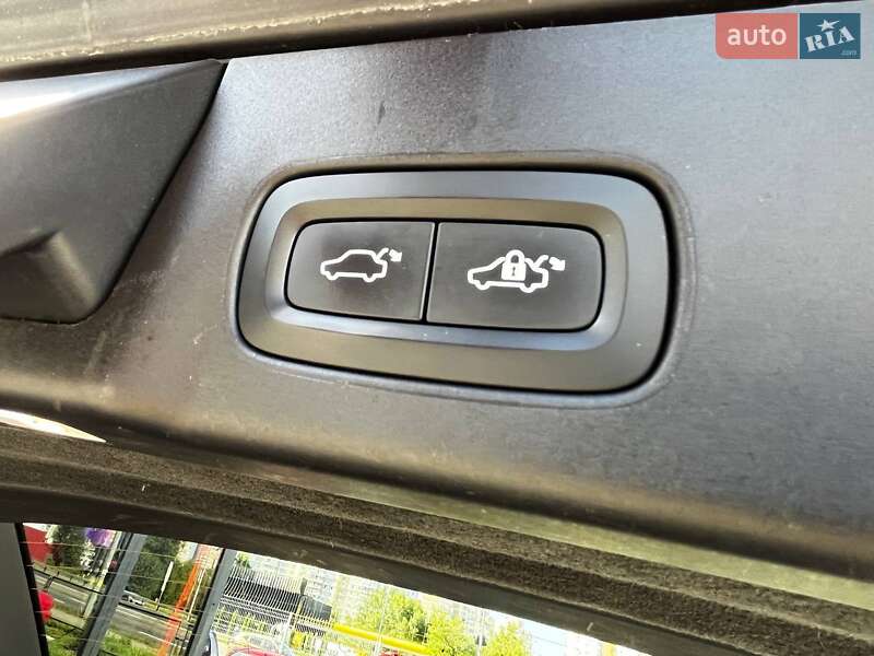 Универсал Volvo V90 2017 в Киеве