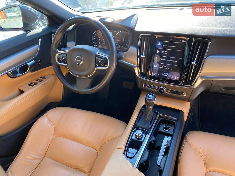 Универсал Volvo V90 2017 в Львове фото 9 Универсал Volvo V90 2017 в Львове