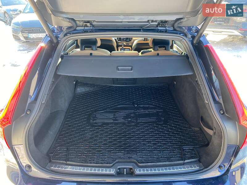 Универсал Volvo V90 2017 в Львове фото 24 Универсал Volvo V90 2017 в Львове