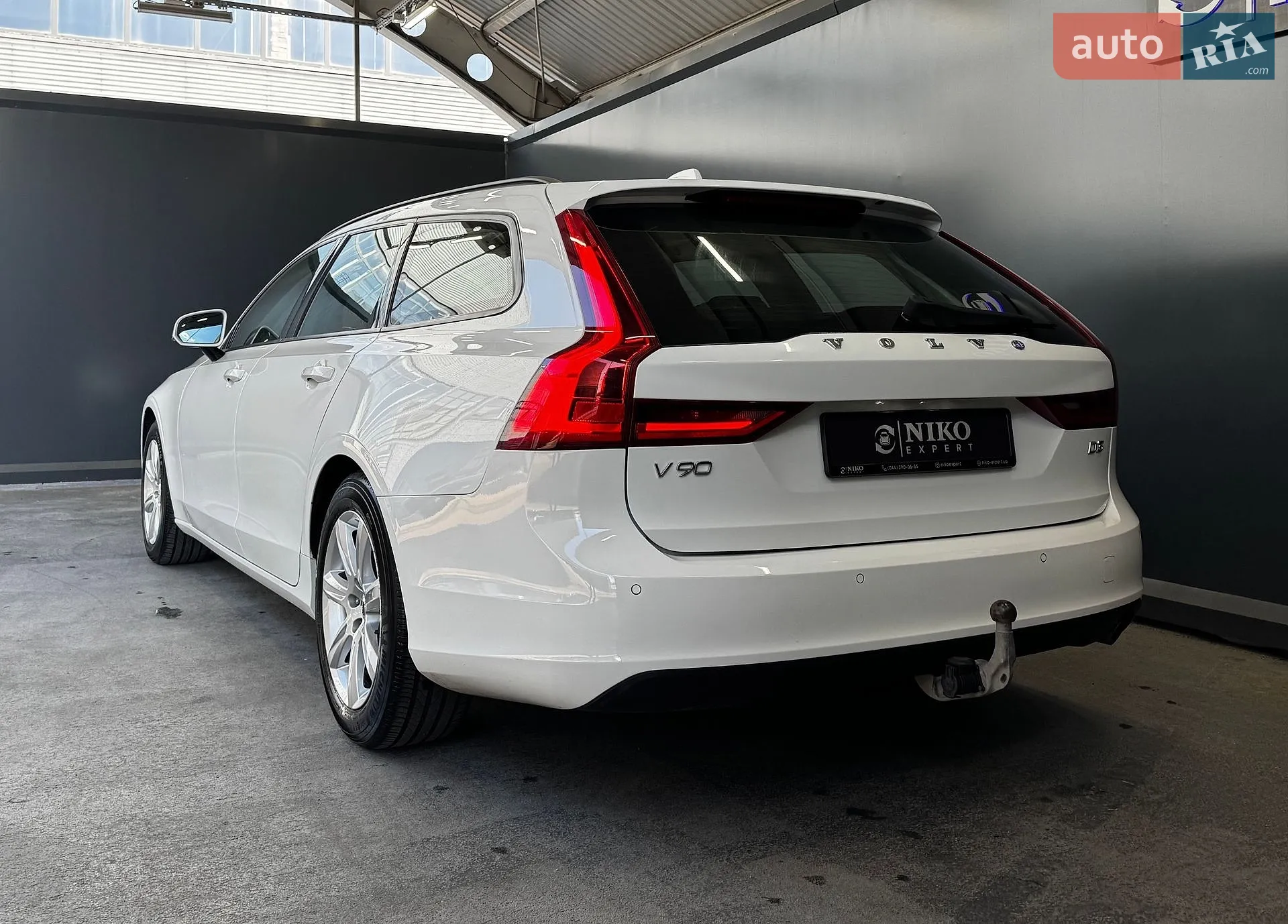 2017 Volvo V90 - мініатюра 12