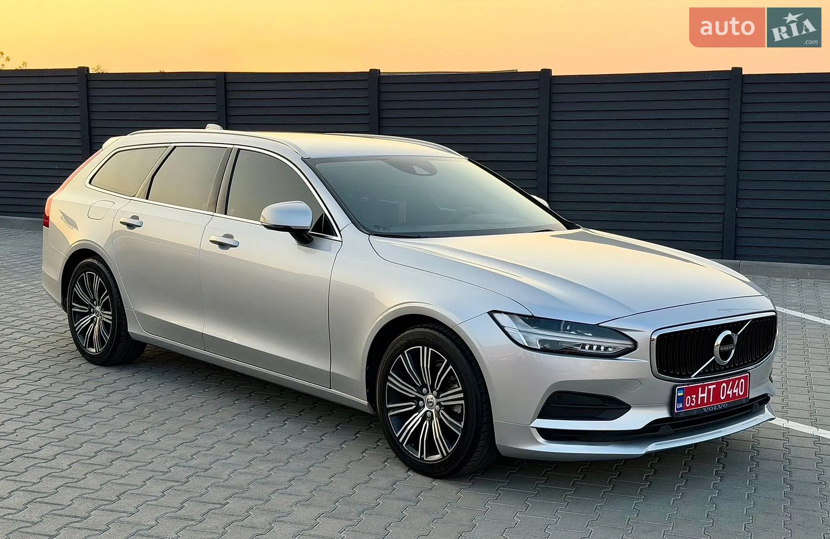 2017 Volvo V90 - мініатюра 8