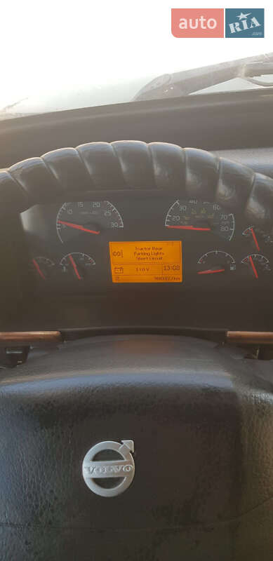 Тягач Volvo VNL 630 2005 в Києві