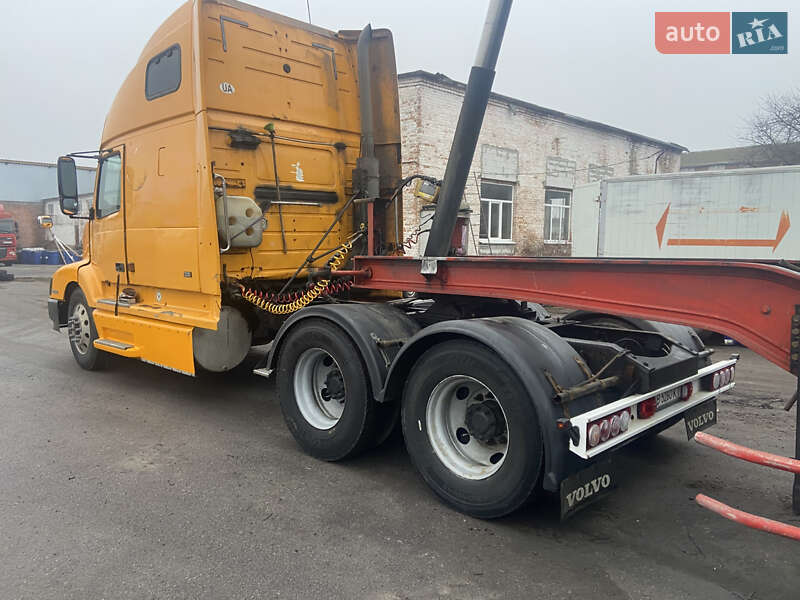 Самоскид Volvo VNL 660 2002 в Вінниці