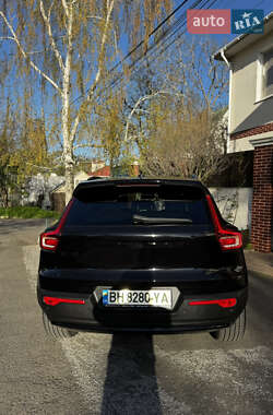 Внедорожник / Кроссовер Volvo XC40 Recharge 2022 в 