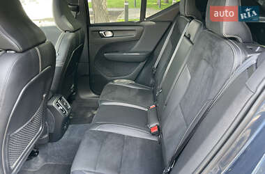 Внедорожник / Кроссовер Volvo XC40 Recharge 2021 в 