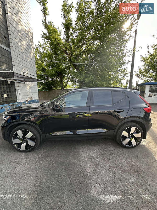 Внедорожник / Кроссовер Volvo XC40 Recharge 2023 в Киеве