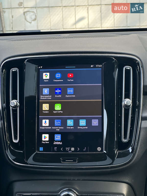 Внедорожник / Кроссовер Volvo XC40 Recharge 2023 в Киеве