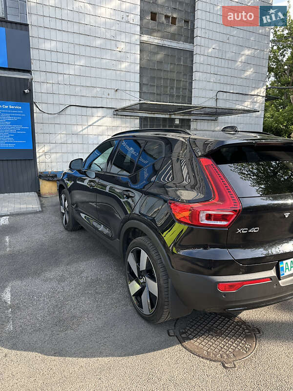 Внедорожник / Кроссовер Volvo XC40 Recharge 2023 в Киеве