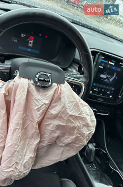 Внедорожник / Кроссовер Volvo XC40 Recharge 2021 в 