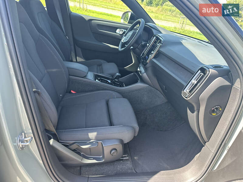 Внедорожник / Кроссовер Volvo XC40 Recharge 2023 в Львове