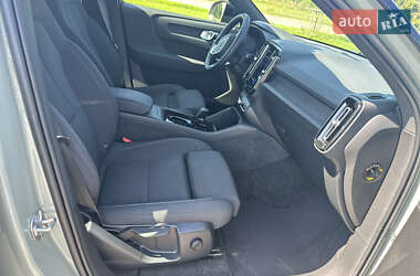 Внедорожник / Кроссовер Volvo XC40 Recharge 2023 в 