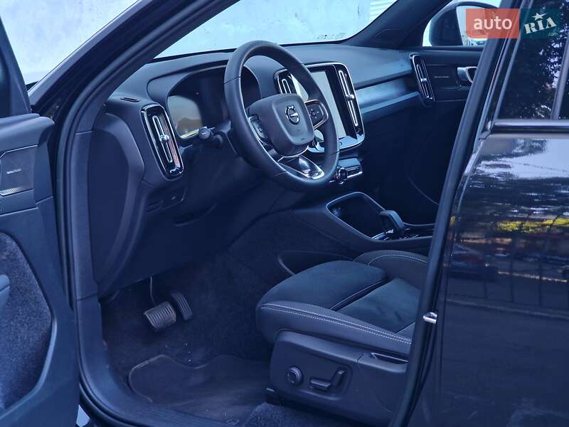 Внедорожник / Кроссовер Volvo XC40 Recharge 2022 в Одессе