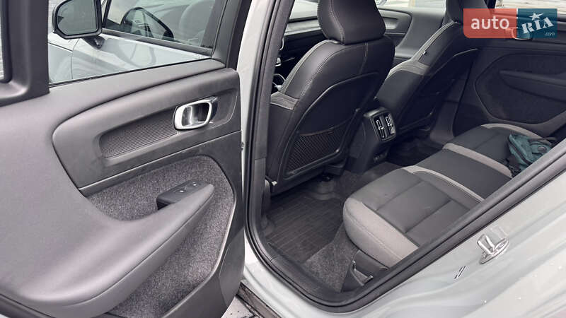 Внедорожник / Кроссовер Volvo XC40 Recharge 2024 в Каменец-Подольском